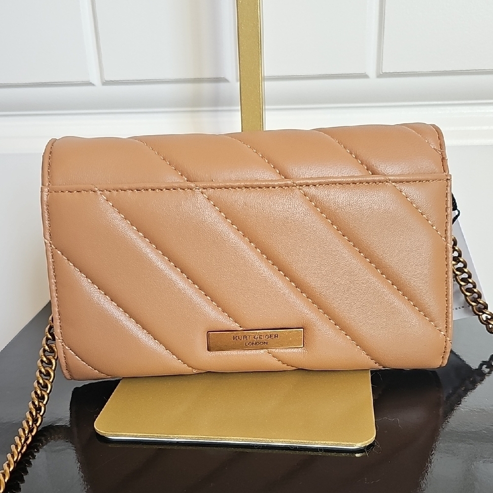 Kurt Geiger NWT London Soho Drench Leather Wallet on a Detachable Chain - Picture 4 of 9